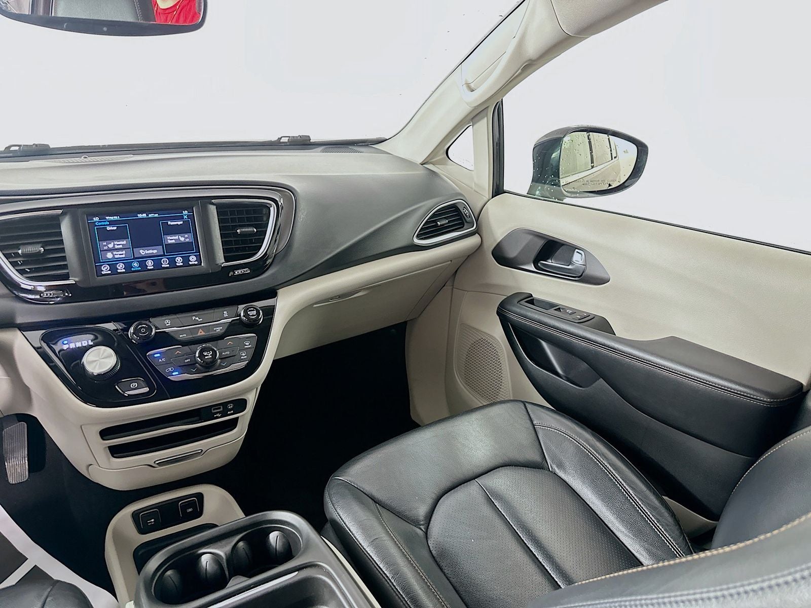 2020 Chrysler Pacifica Touring L