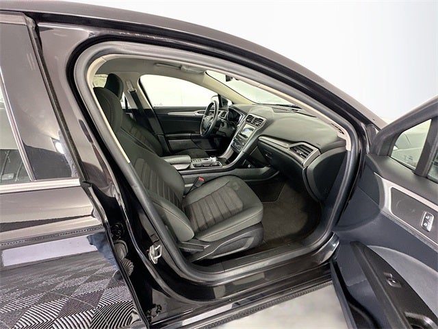 2020 Ford Fusion Hybrid SE