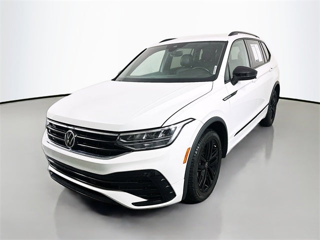 2022 Volkswagen Tiguan 2.0T SE R-Line Black