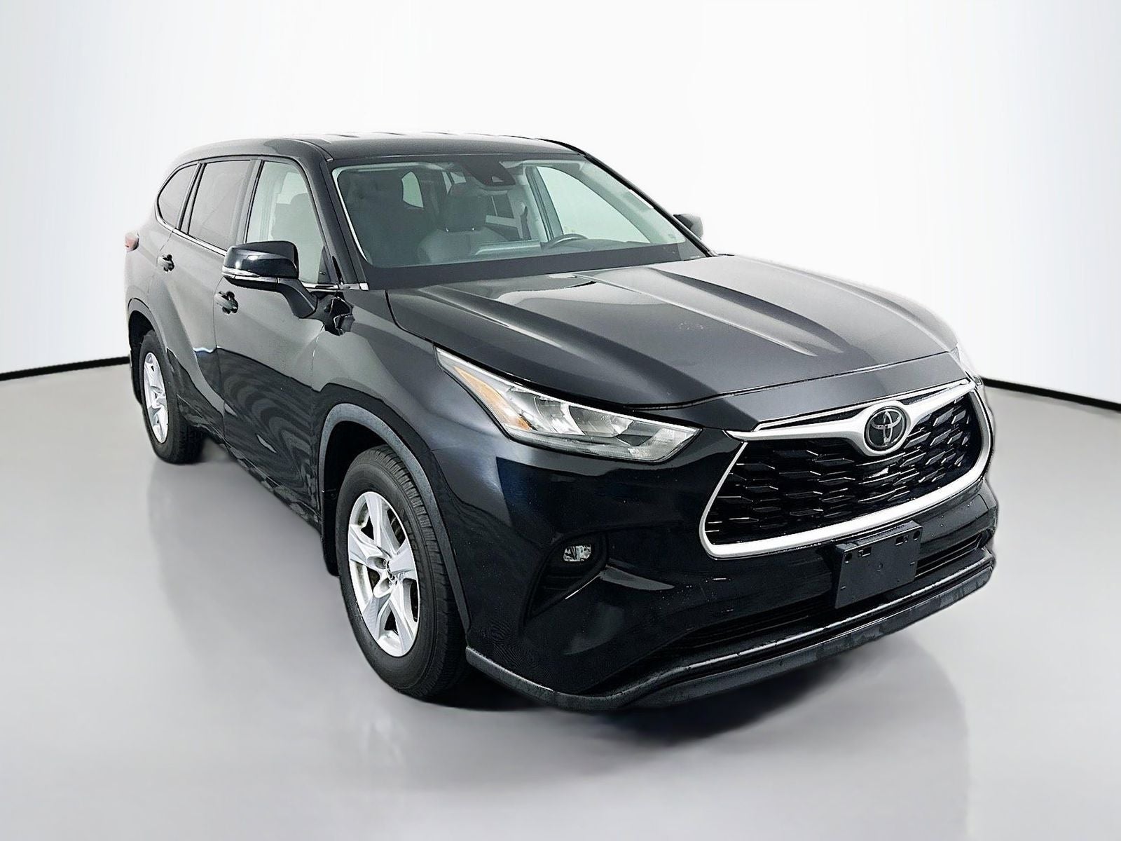 2020 Toyota Highlander LE