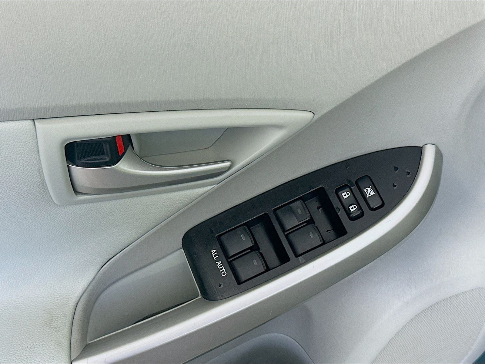 2015 Toyota Prius Three