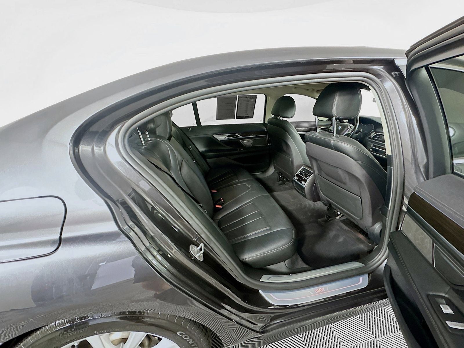 2019 BMW 7 Series 740i xDrive