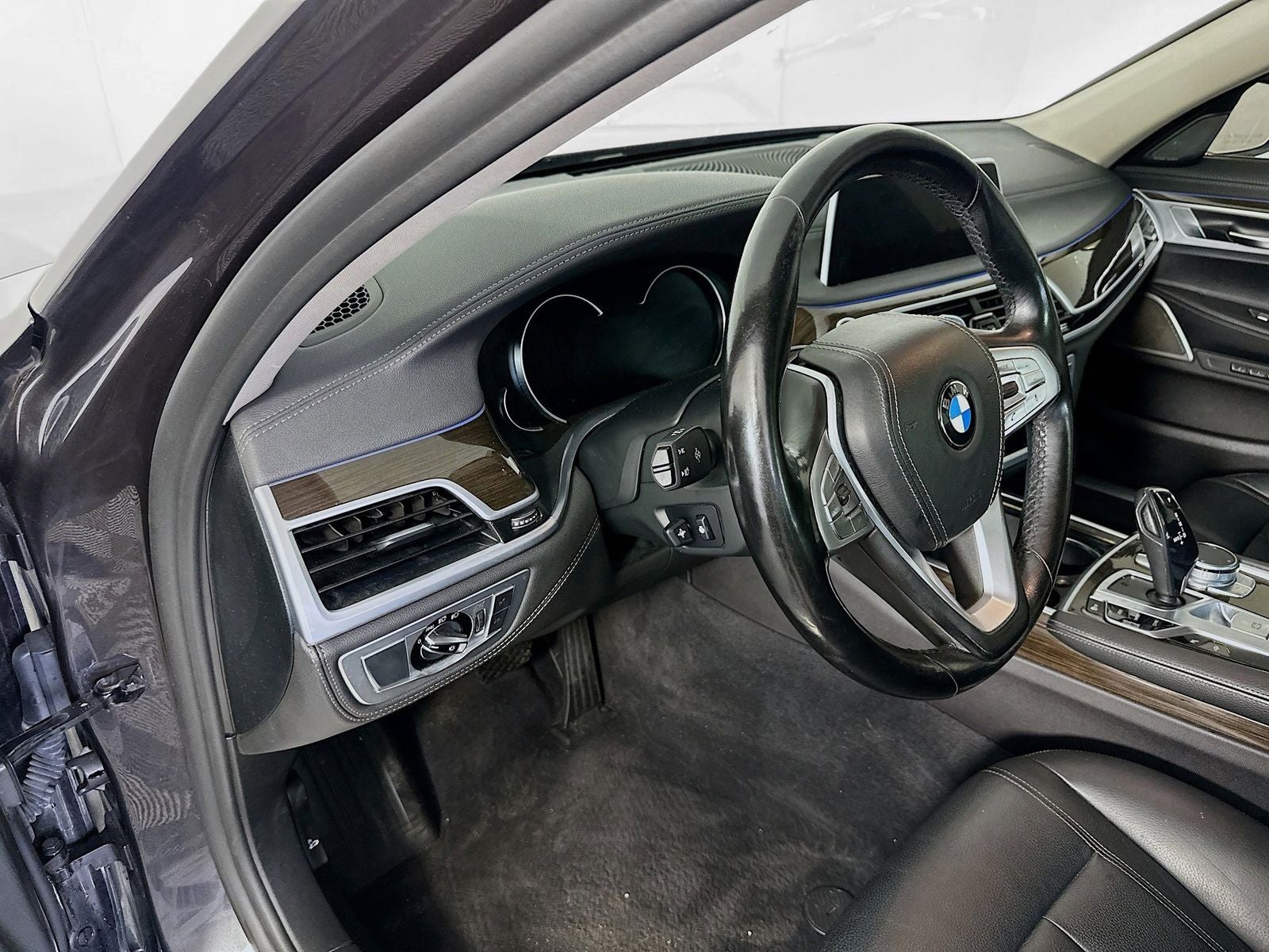2019 BMW 7 Series 740i xDrive