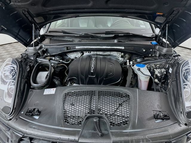 2018 Porsche Macan Base