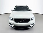 2020 Volvo XC40 Momentum