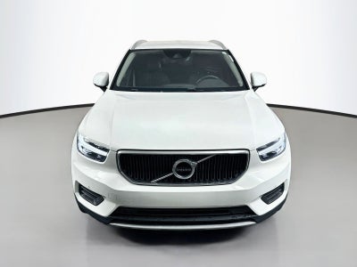 2020 Volvo XC40 Momentum