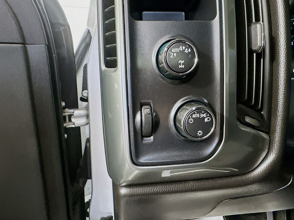 2018 Chevrolet Silverado 1500 LT LT1