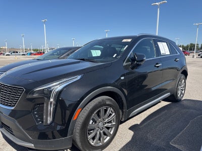 2022 Cadillac XT4 Premium Luxury