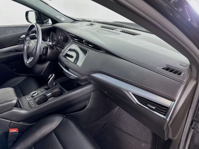2022 Cadillac XT4 Premium Luxury
