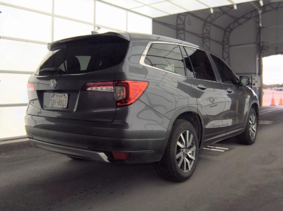 2019 Honda Pilot EX-L w/Navigation and Rear Entertainment System