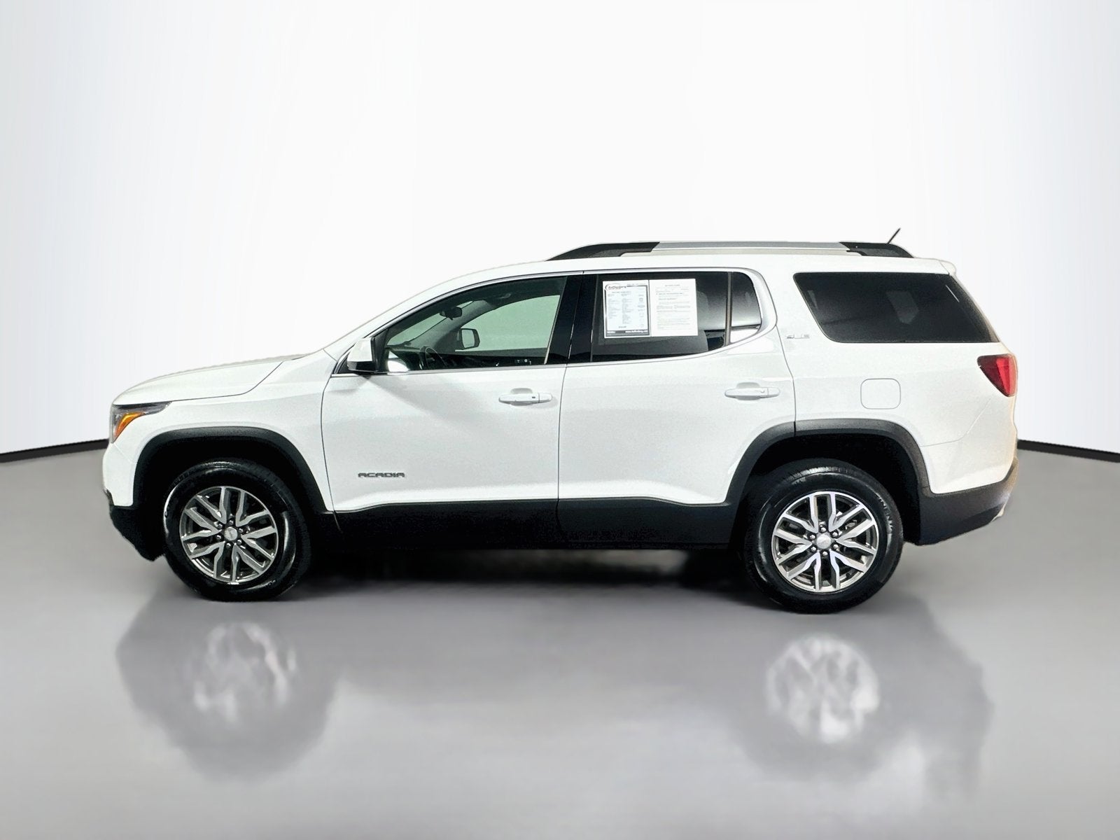 2019 GMC Acadia SLE-2
