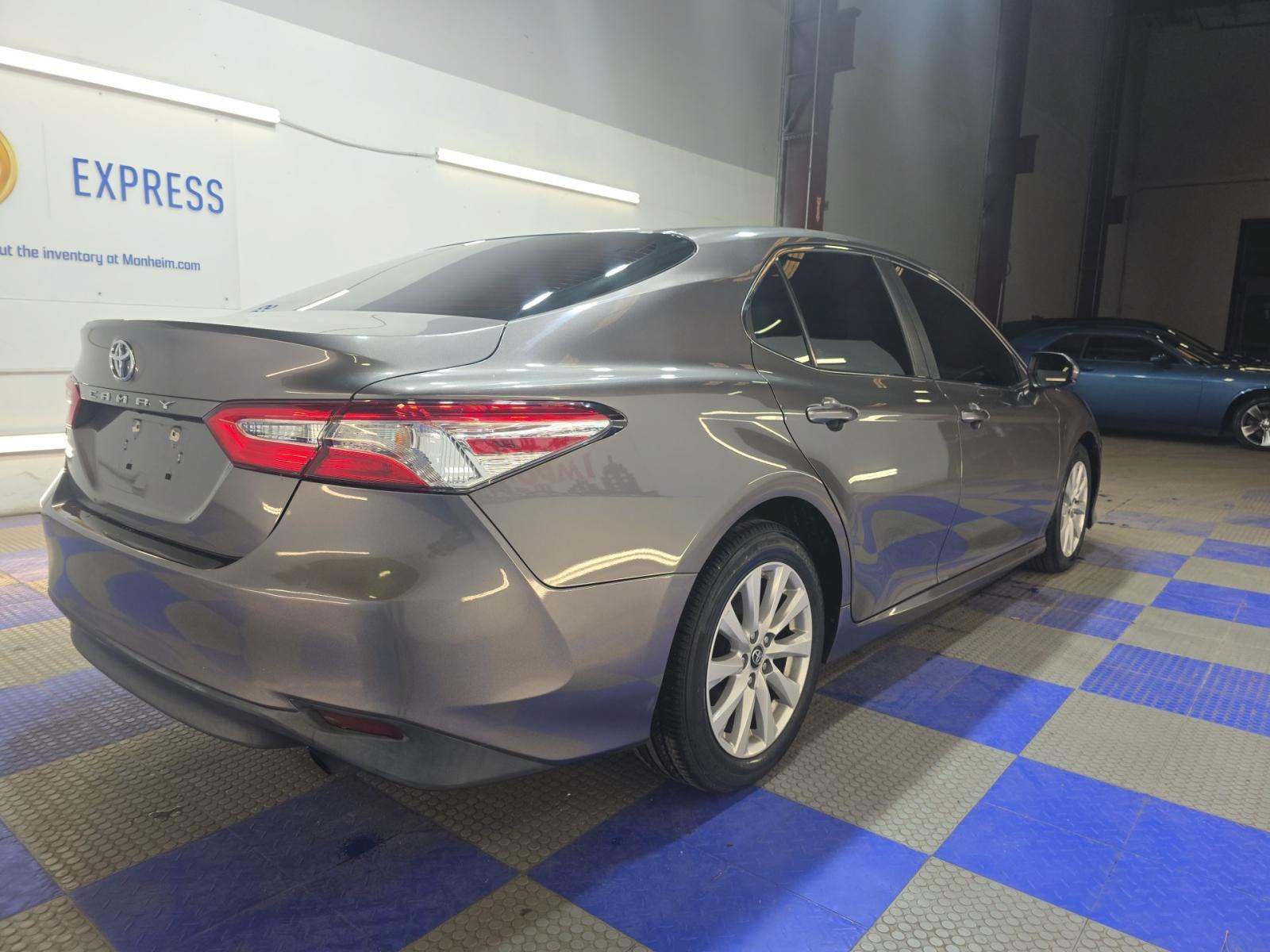 2018 Toyota Camry LE