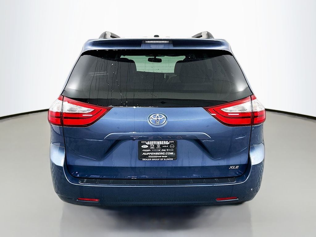 2017 Toyota Sienna L 7 Passenger