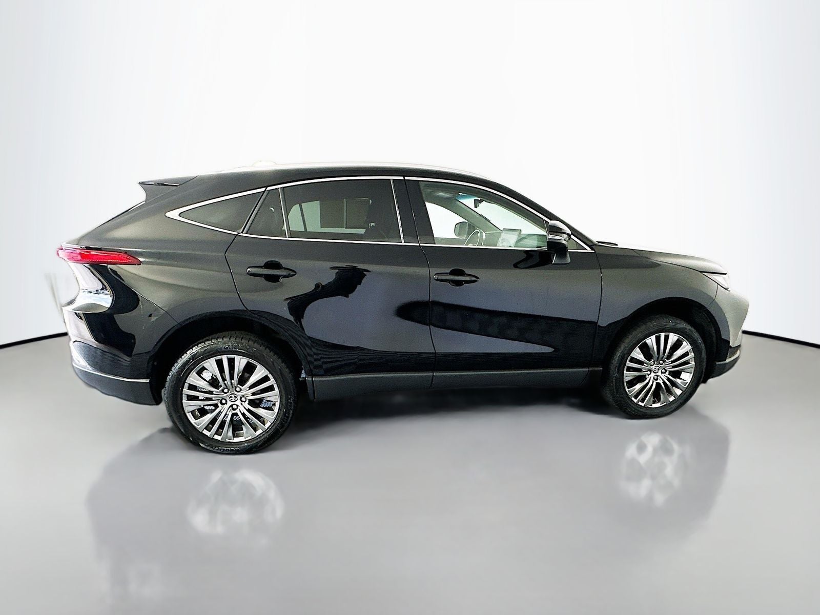 2023 Toyota Venza XLE