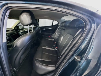 2022 Genesis G70 2.0T