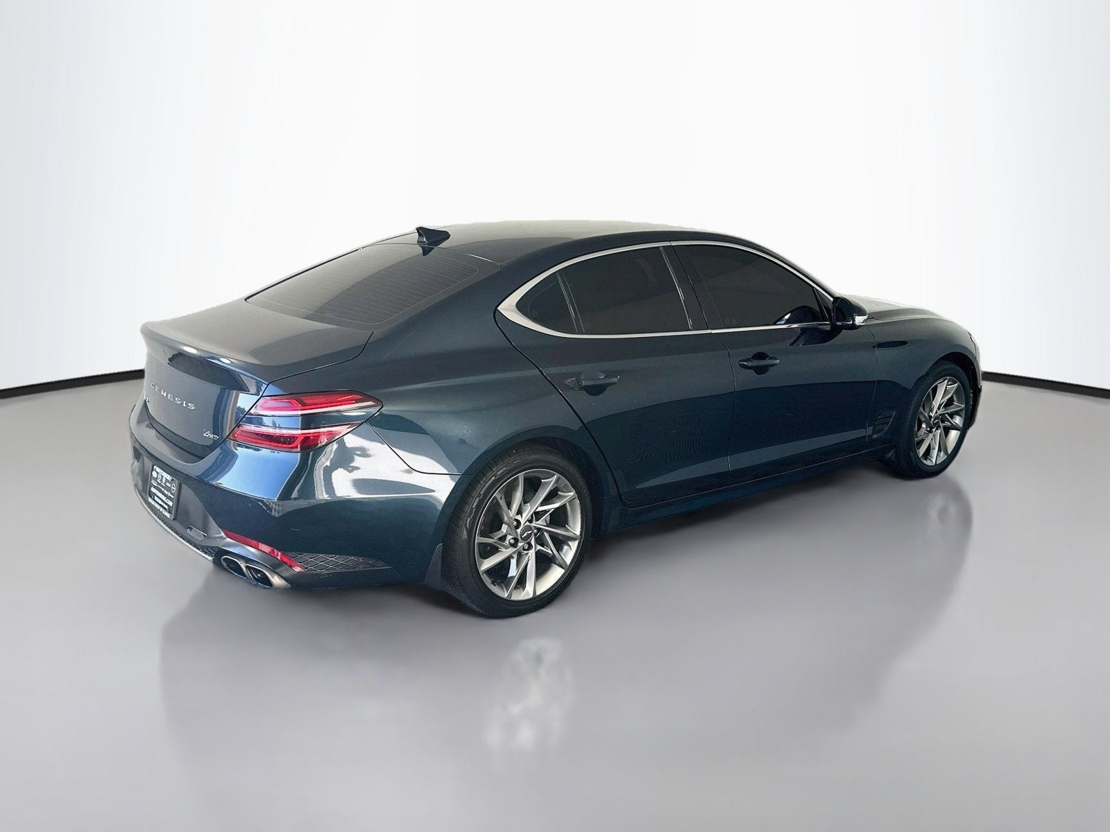 2022 Genesis G70 2.0T