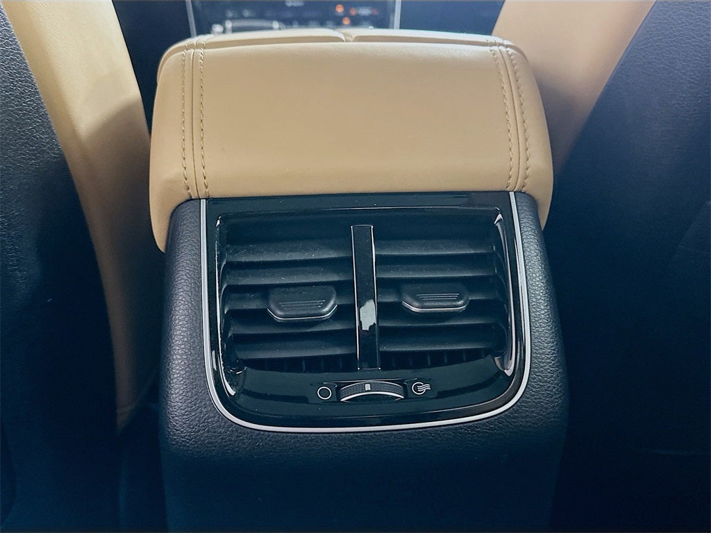 2020 Kia Cadenza Limited