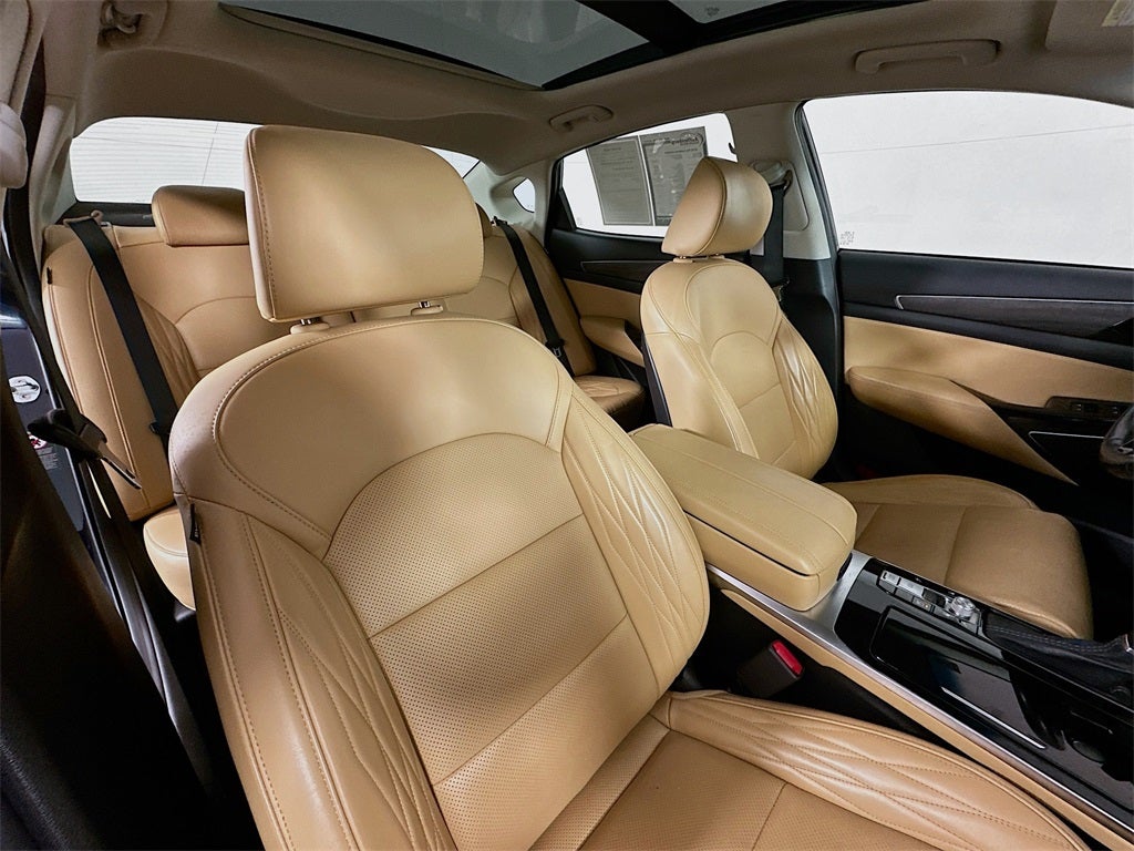 2020 Kia Cadenza Limited