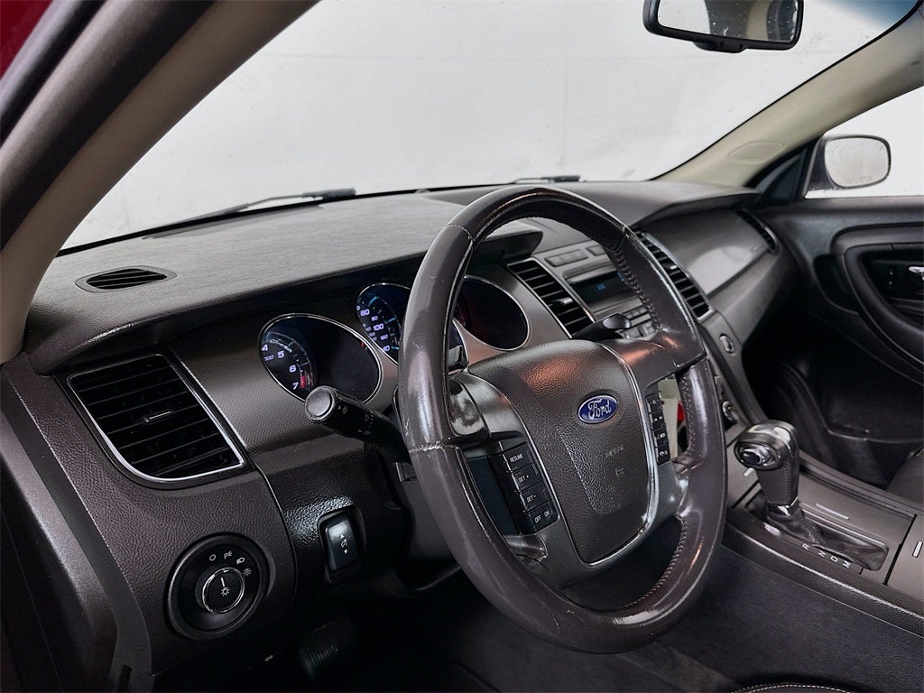 2011 Ford Taurus SEL