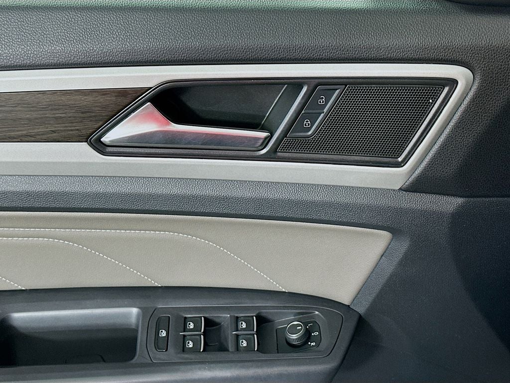 2021 Volkswagen Atlas 2.0T SE w/Technology