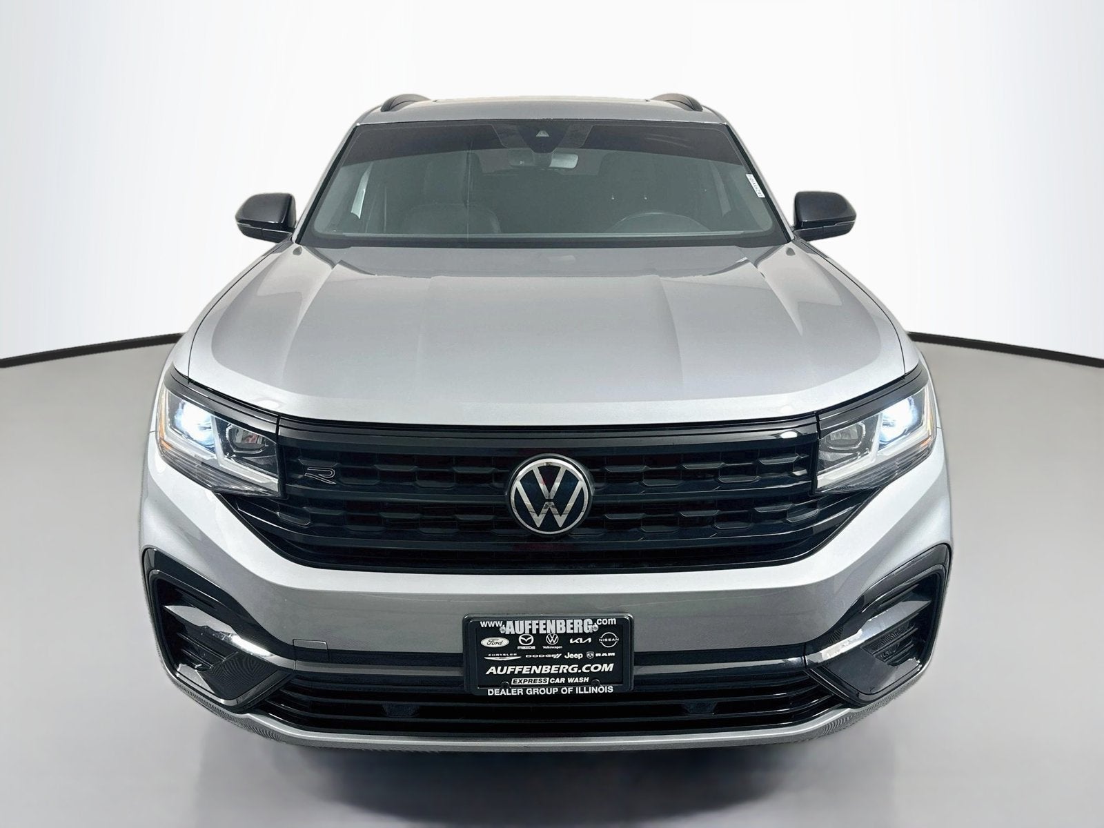 2023 Volkswagen Atlas Cross Sport 2.0T SEL R-Line Black