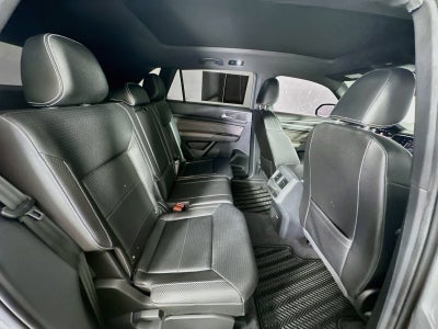 2023 Volkswagen Atlas Cross Sport 2.0T SEL R-Line Black