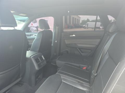 2023 Volkswagen Atlas Cross Sport 2.0T SEL R-Line Black