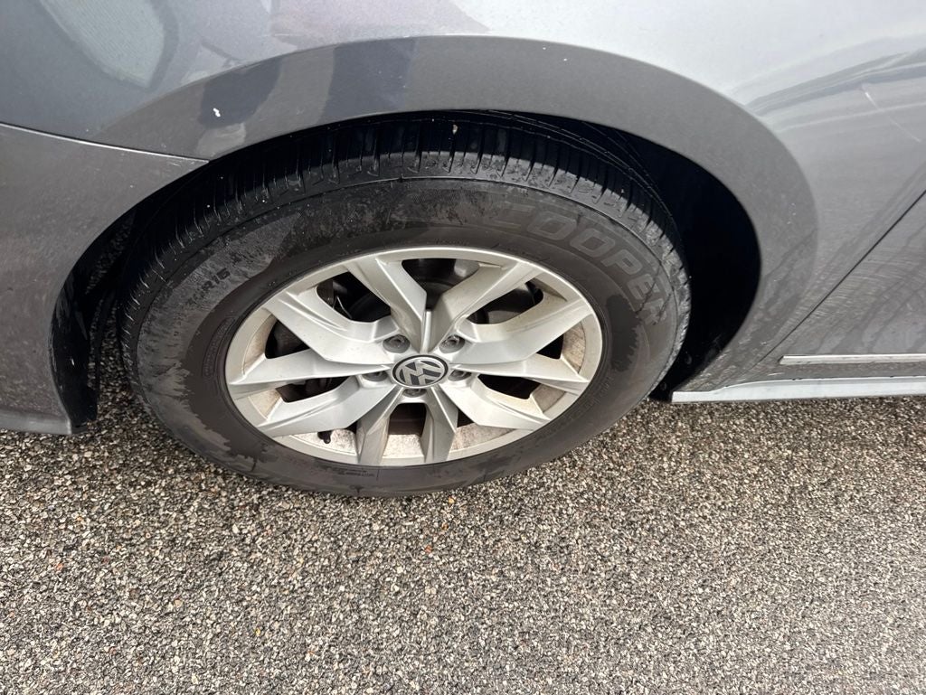 2017 Volkswagen Passat 1.8T S