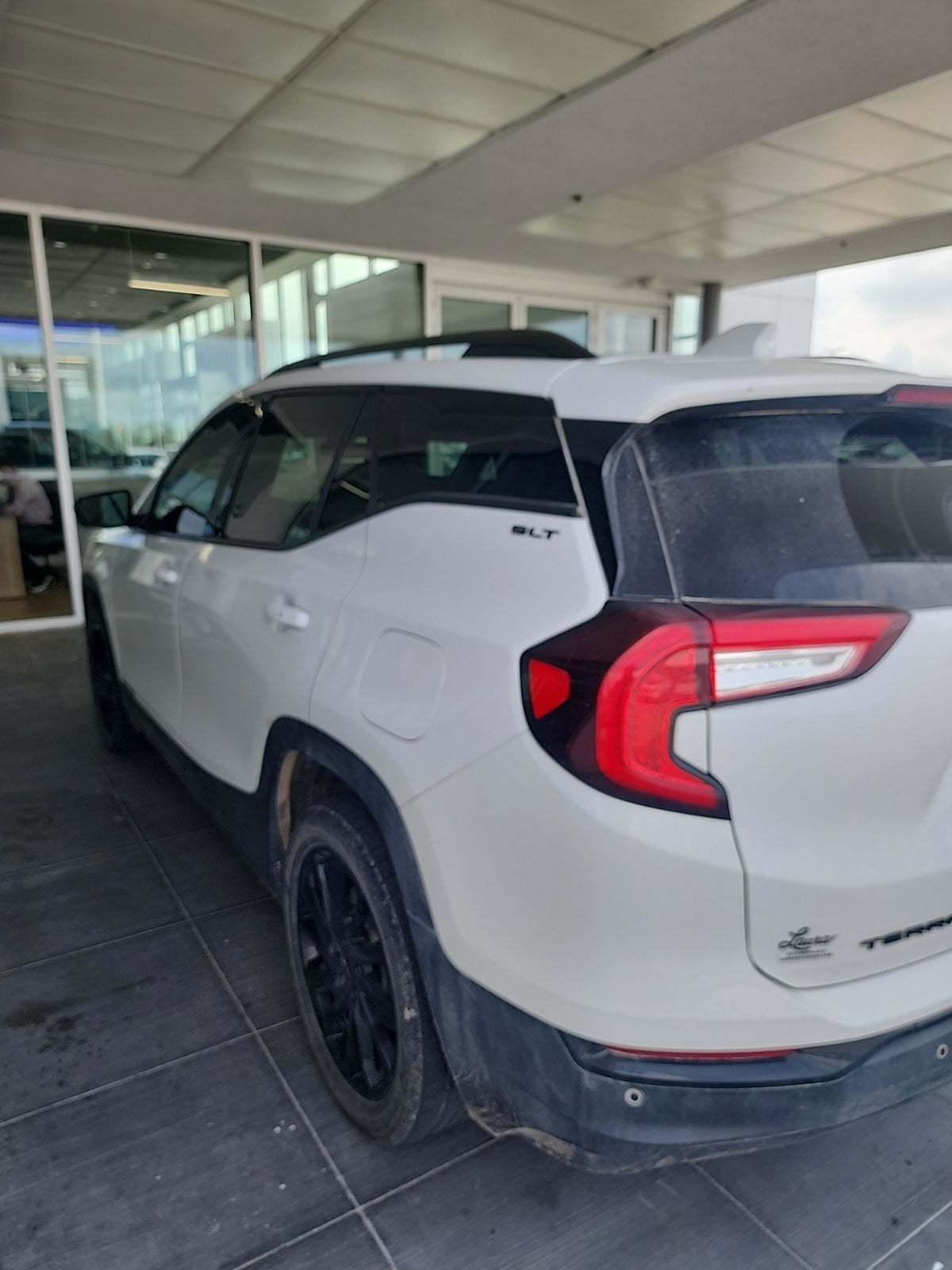 2024 GMC Terrain SLT