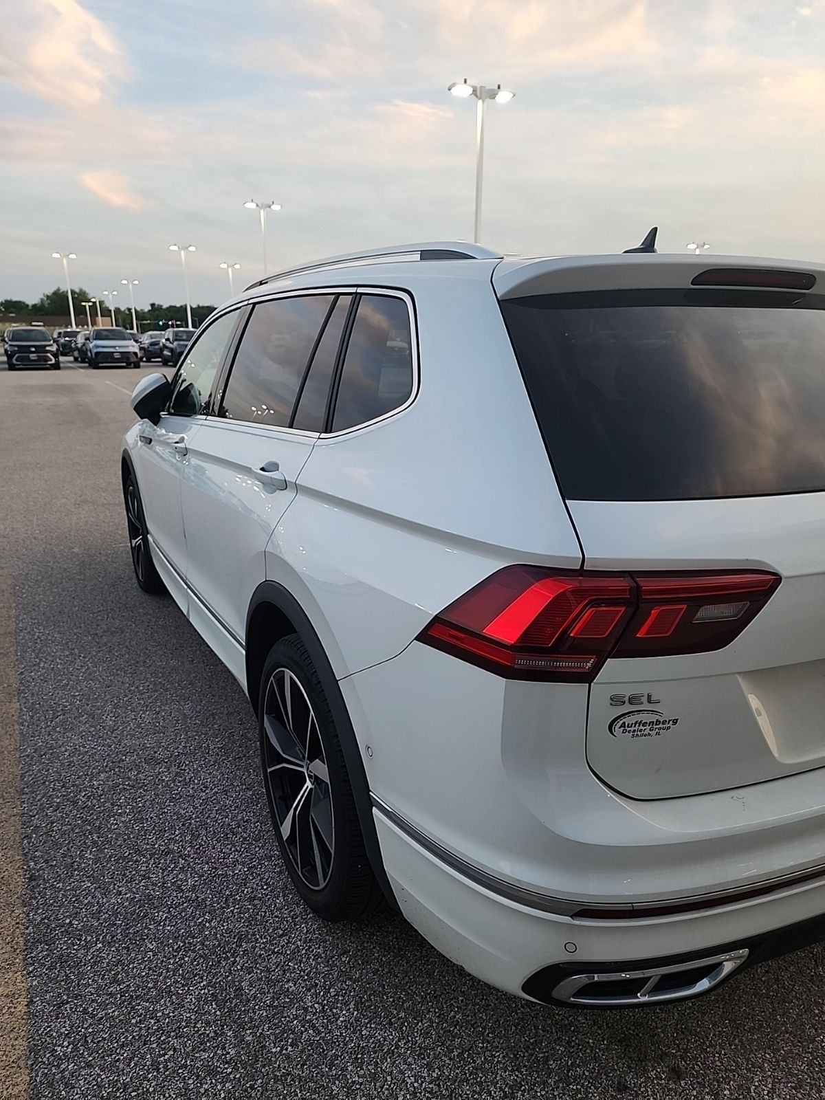 2023 Volkswagen Tiguan SEL R-Line