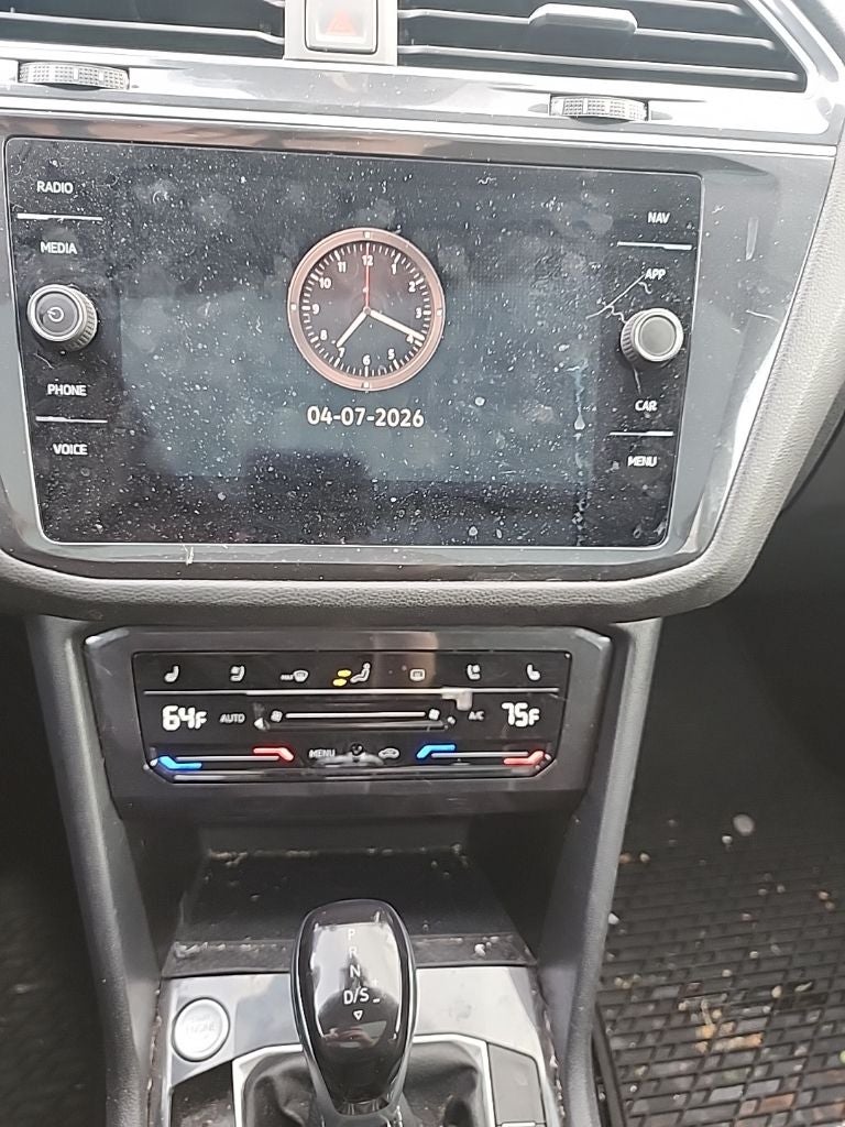 2024 Volkswagen Tiguan SEL R-Line