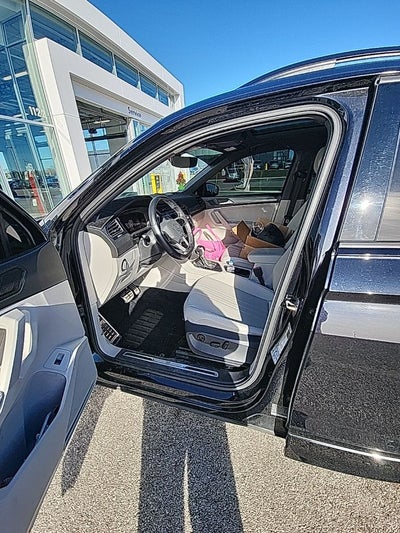 2022 Volkswagen Tiguan SE R-Line Black
