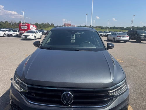 2023 Volkswagen Tiguan SE R-Line Black