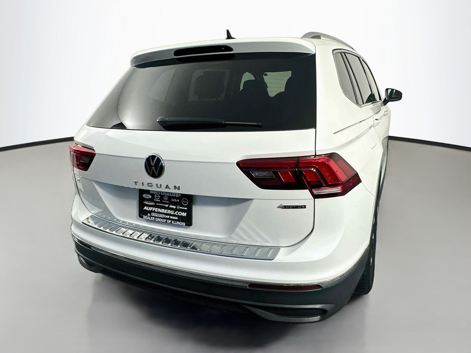2023 Volkswagen Tiguan SE