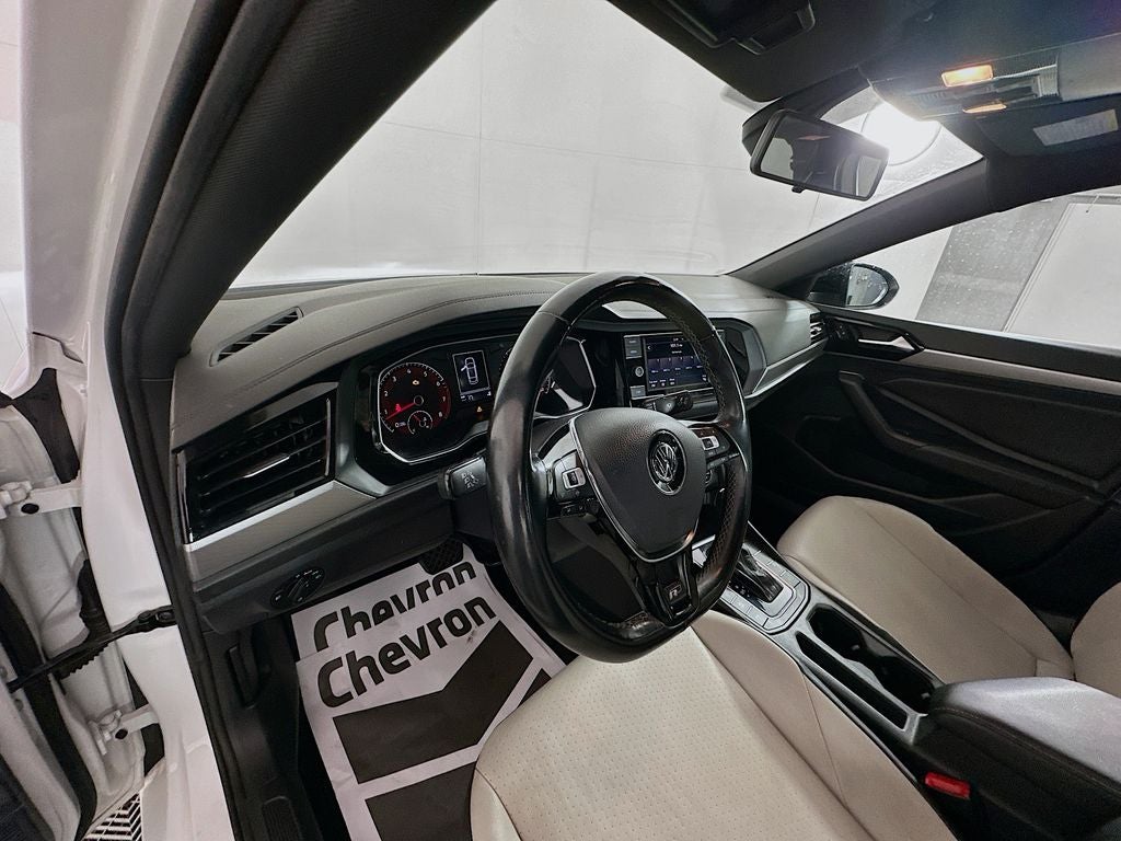 2019 Volkswagen Jetta R-Line