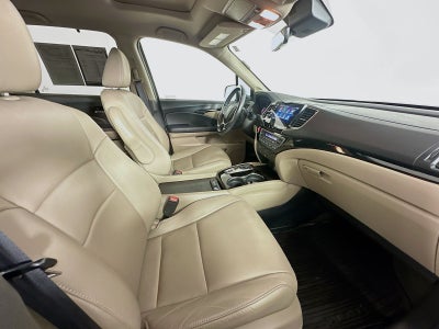2021 Honda Pilot Touring 7-Passenger