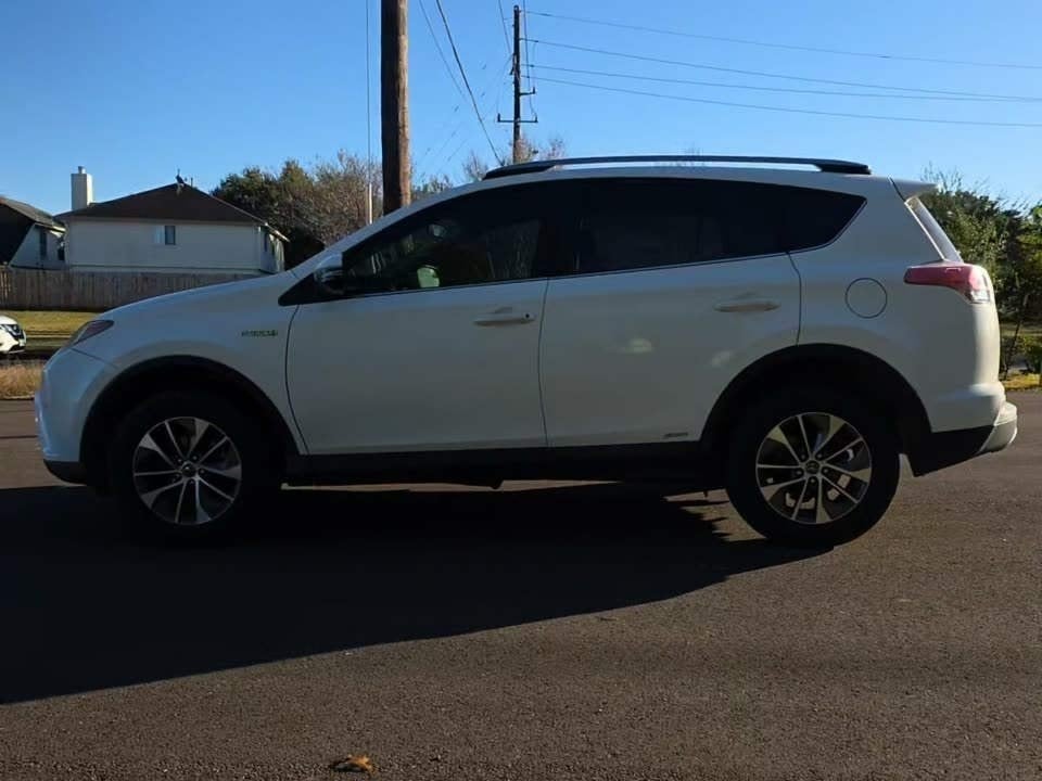 2018 Toyota RAV4 Hybrid LE