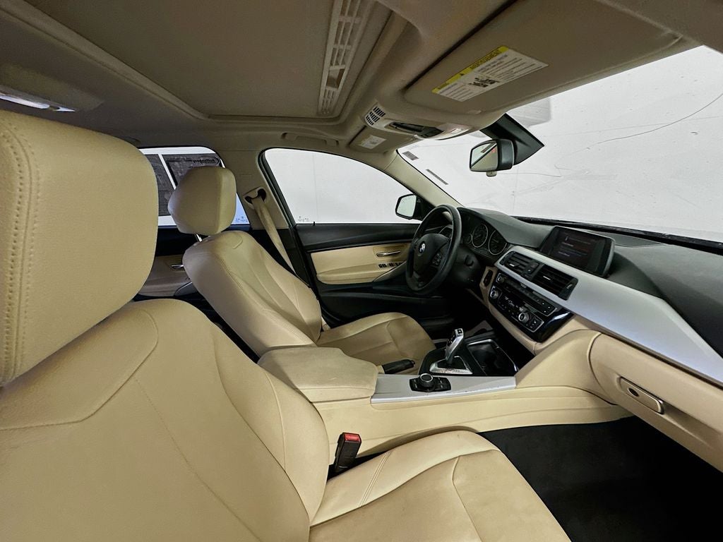 2018 BMW 3 Series 320i