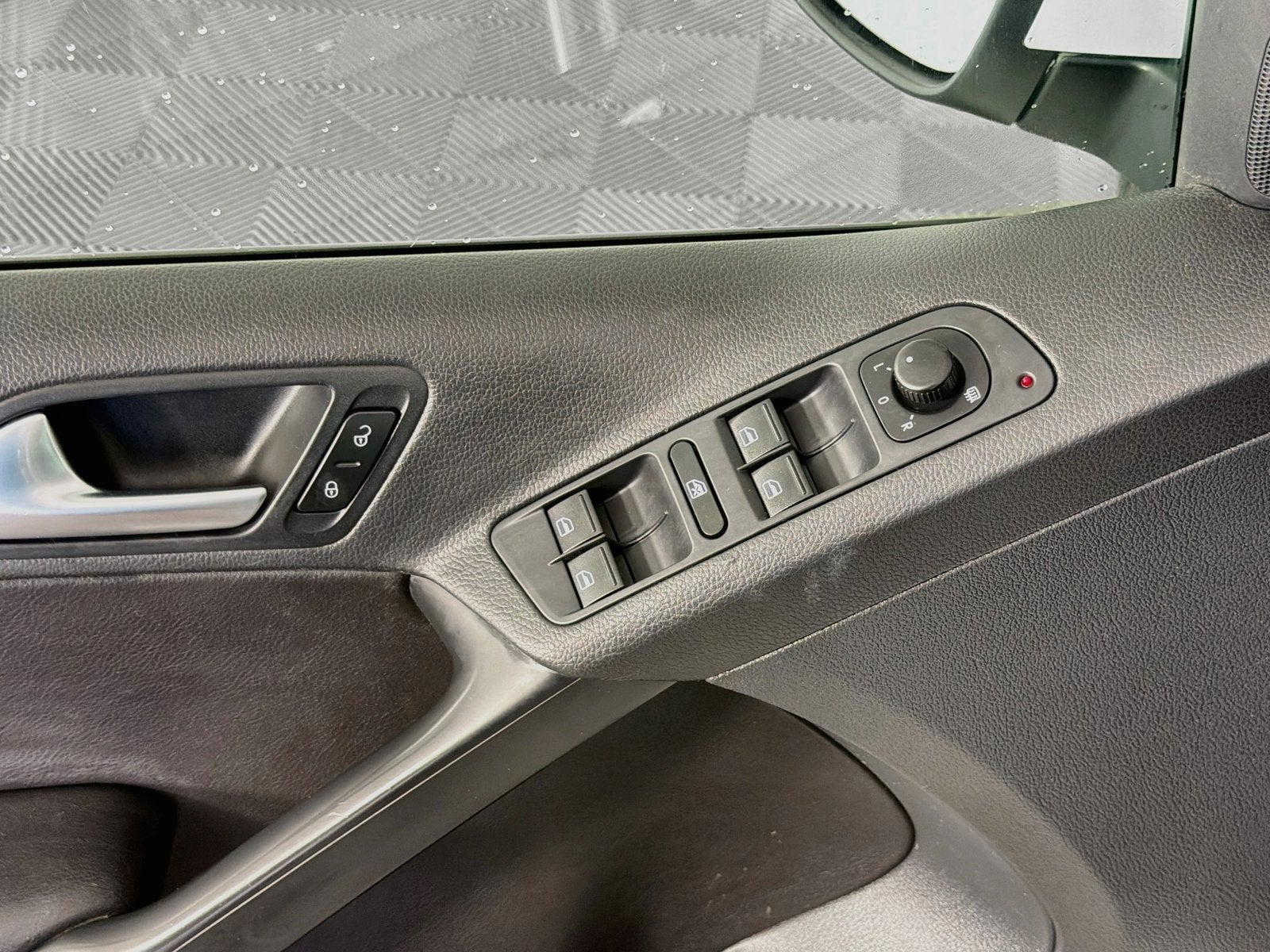 2014 Volkswagen Tiguan SE