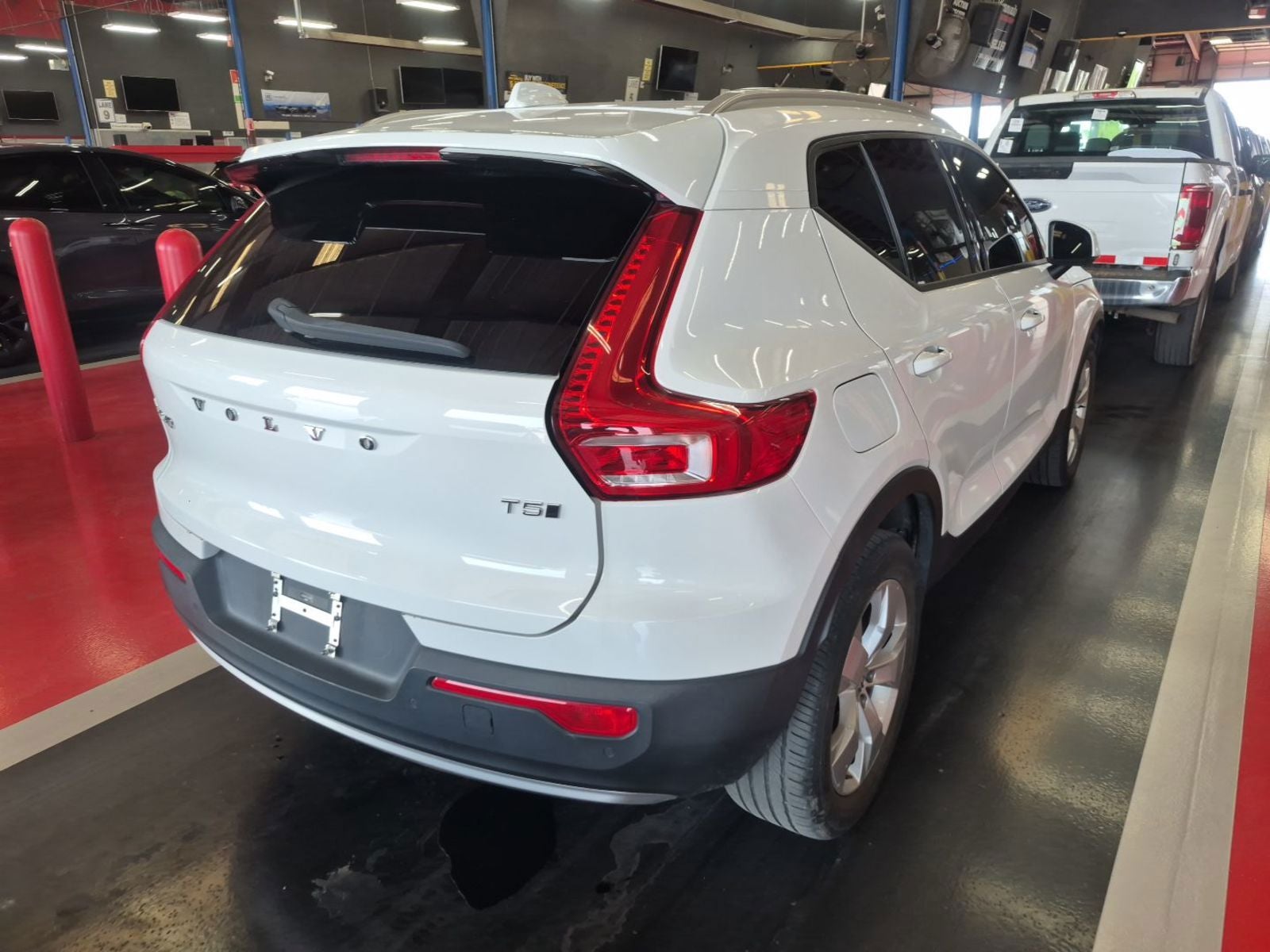 2020 Volvo XC40 Momentum