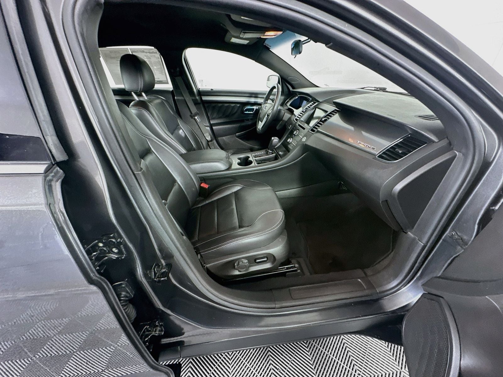 2019 Ford Taurus SEL