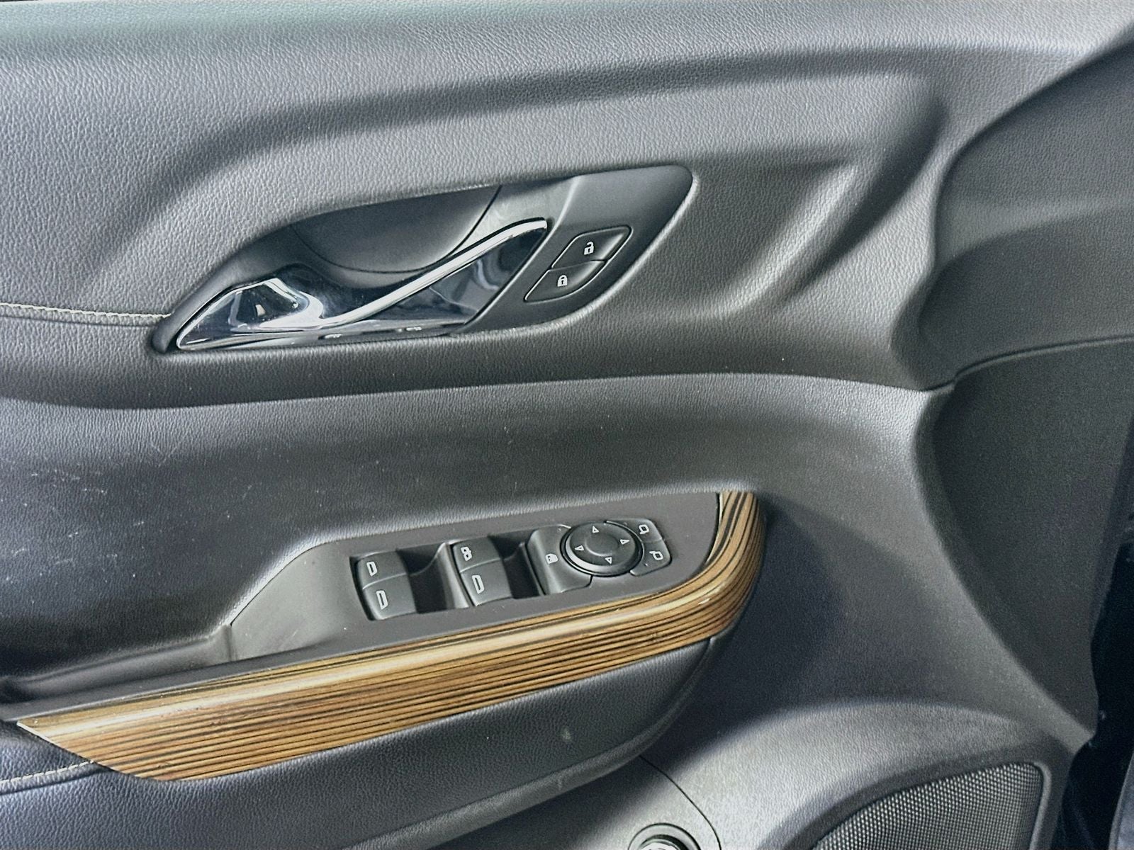 2020 GMC Acadia SLE