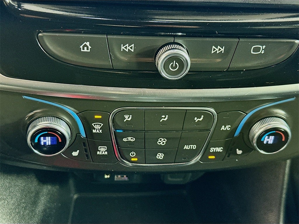 2021 Chevrolet Traverse RS