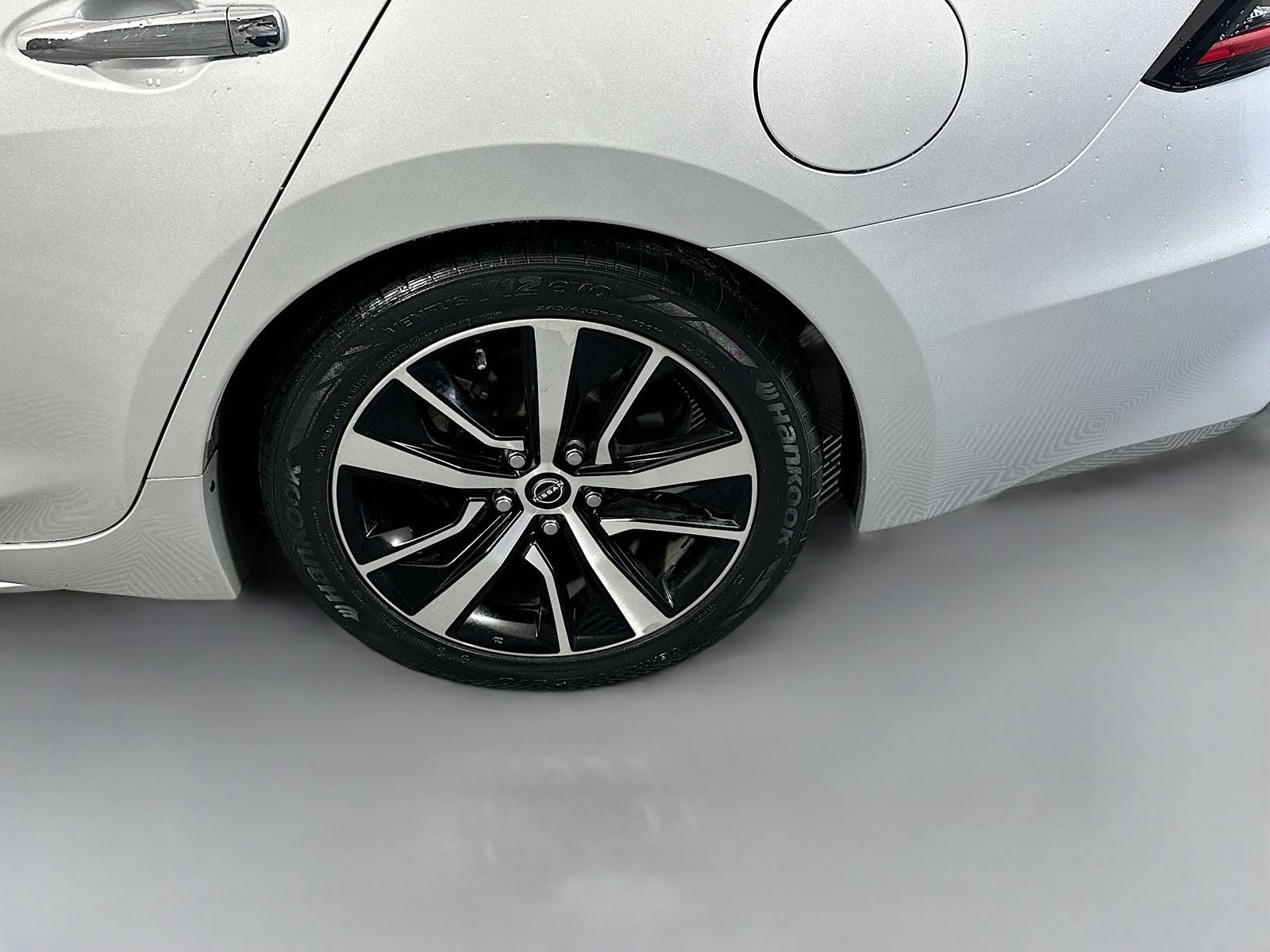 2022 Nissan Maxima SV