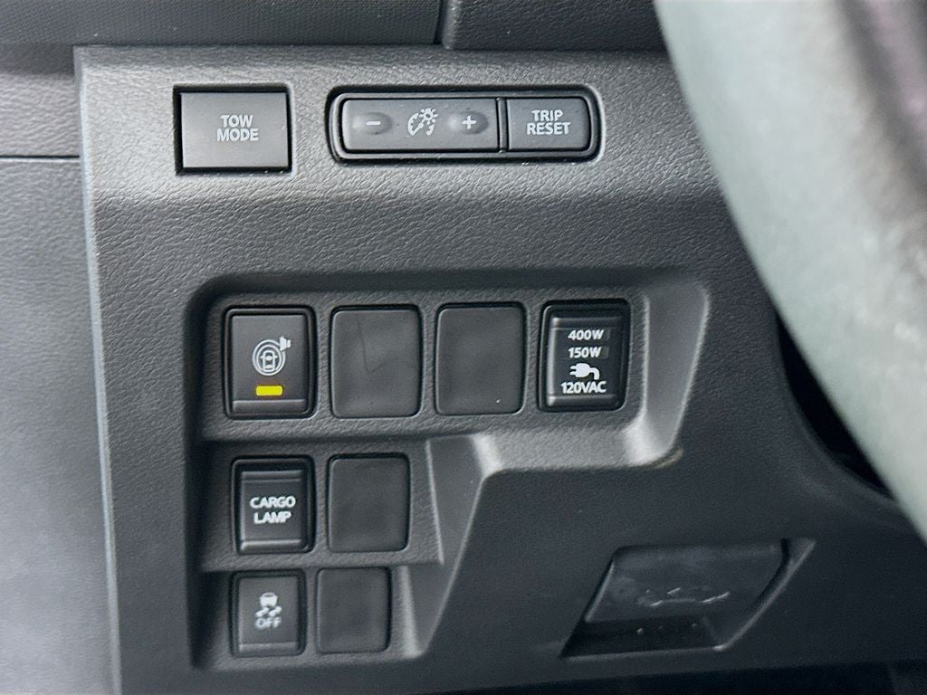 2024 Nissan Frontier SL