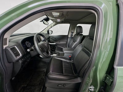 2024 Nissan Frontier SL