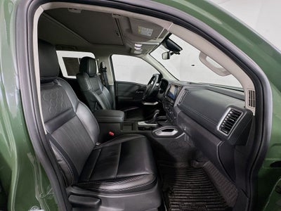 2024 Nissan Frontier SL