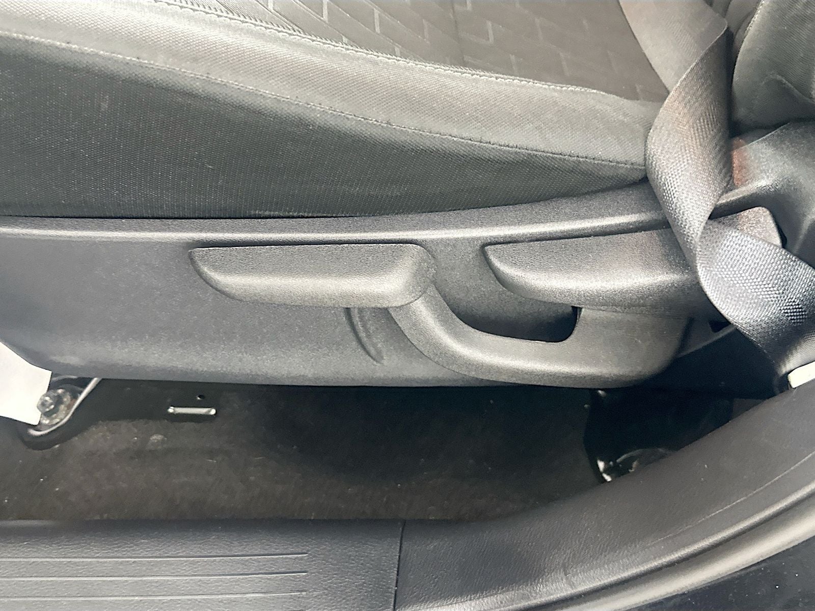 2022 Nissan Kicks S