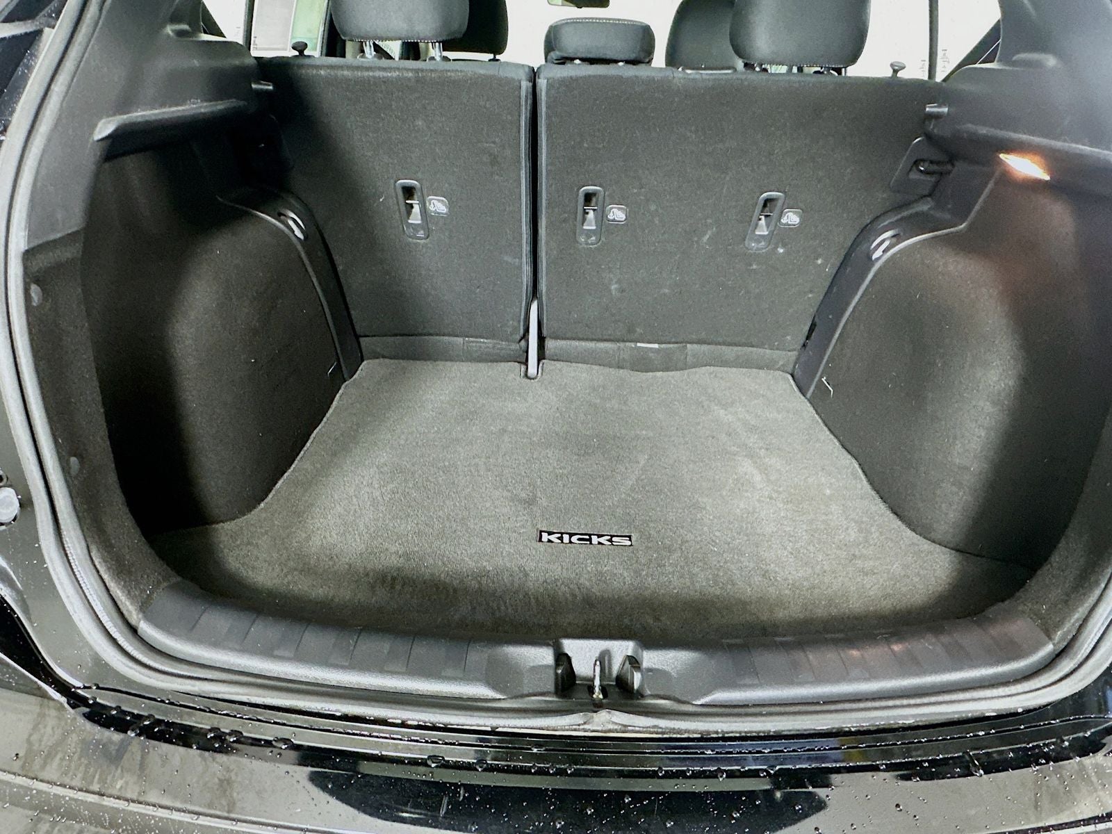 2022 Nissan Kicks S