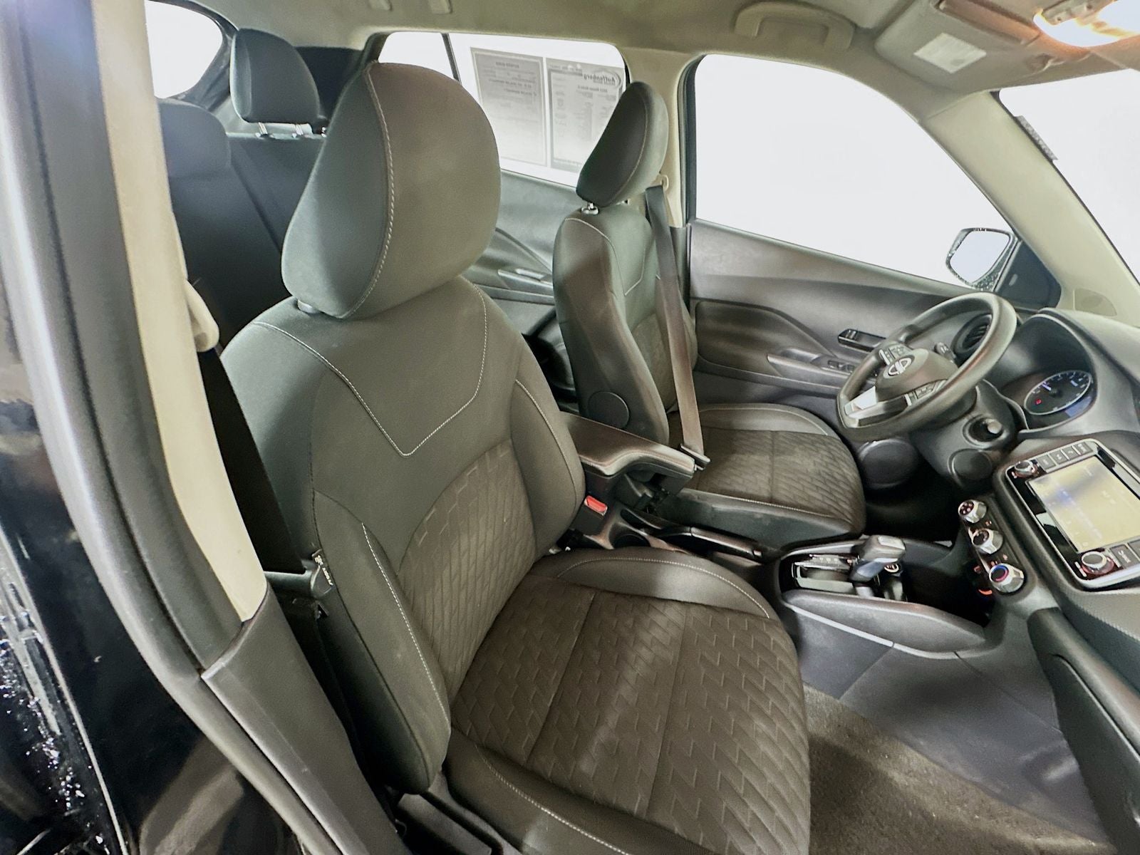 2022 Nissan Kicks S